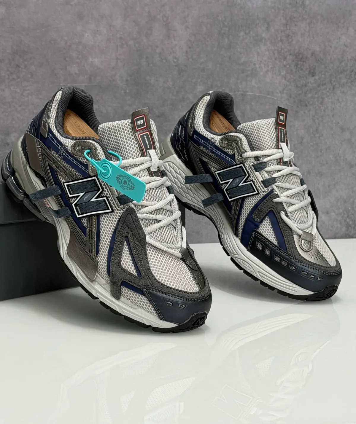 New Balance 1906A