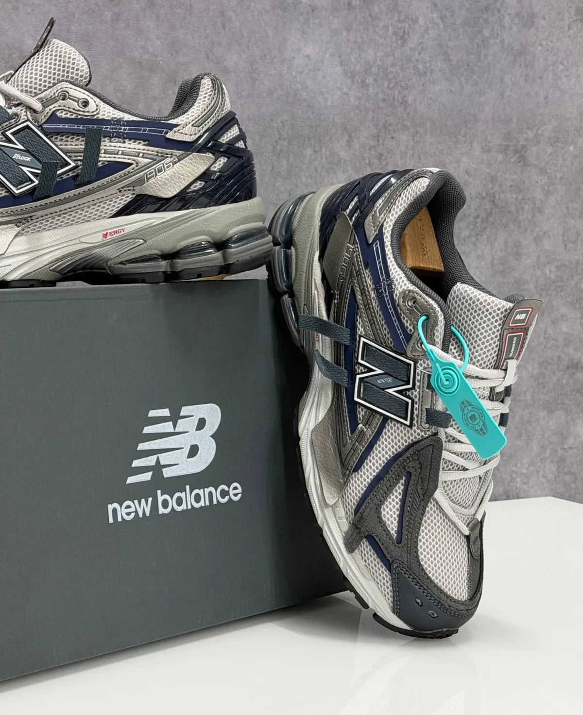 New Balance 1906A