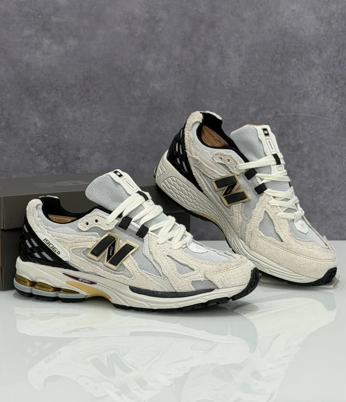 New Balance 1906D