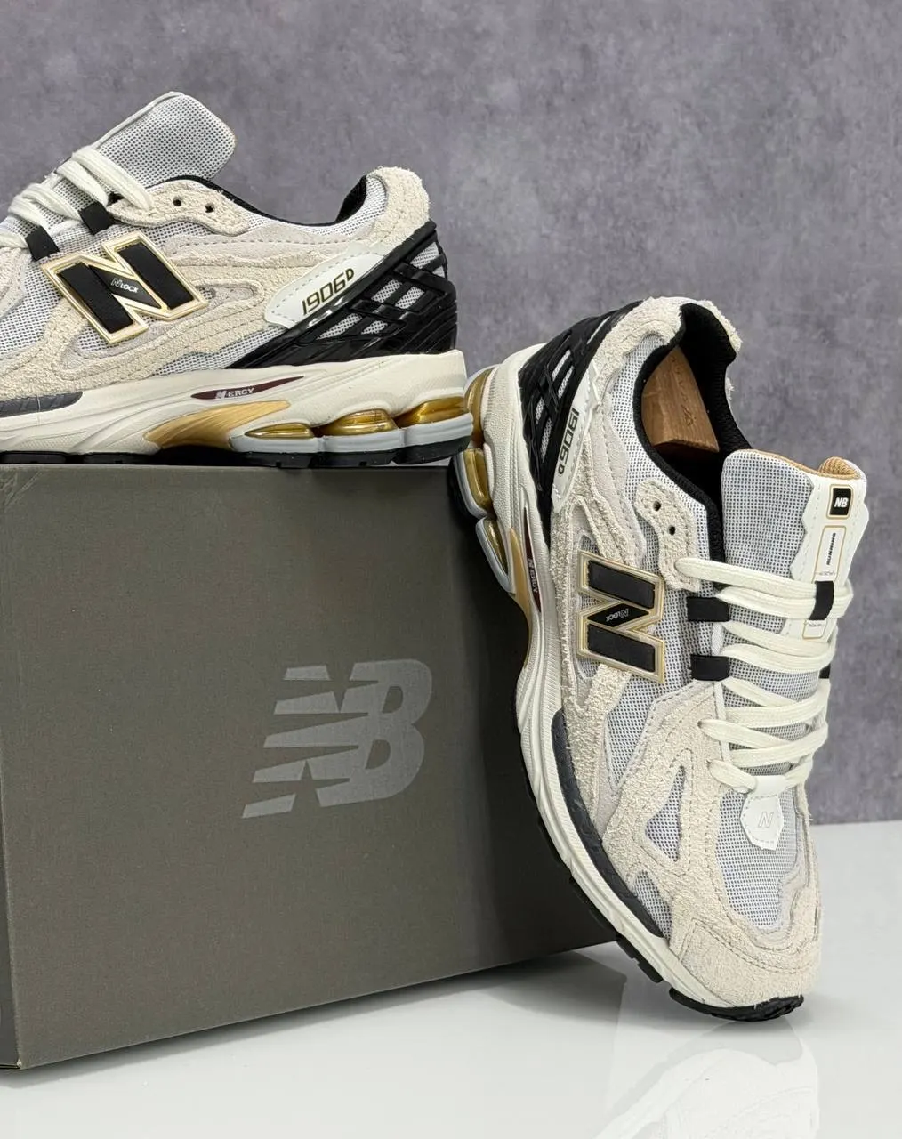 New Balance 1906D