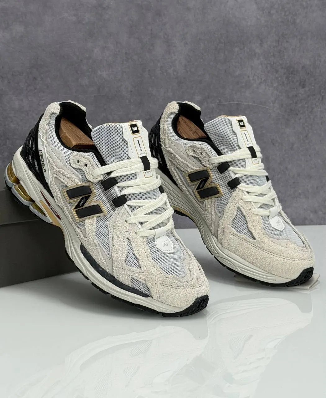 New Balance 1906D