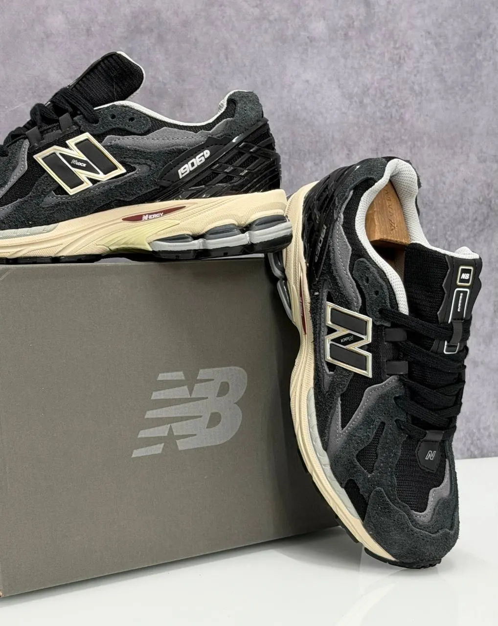 New Balance 1906D
