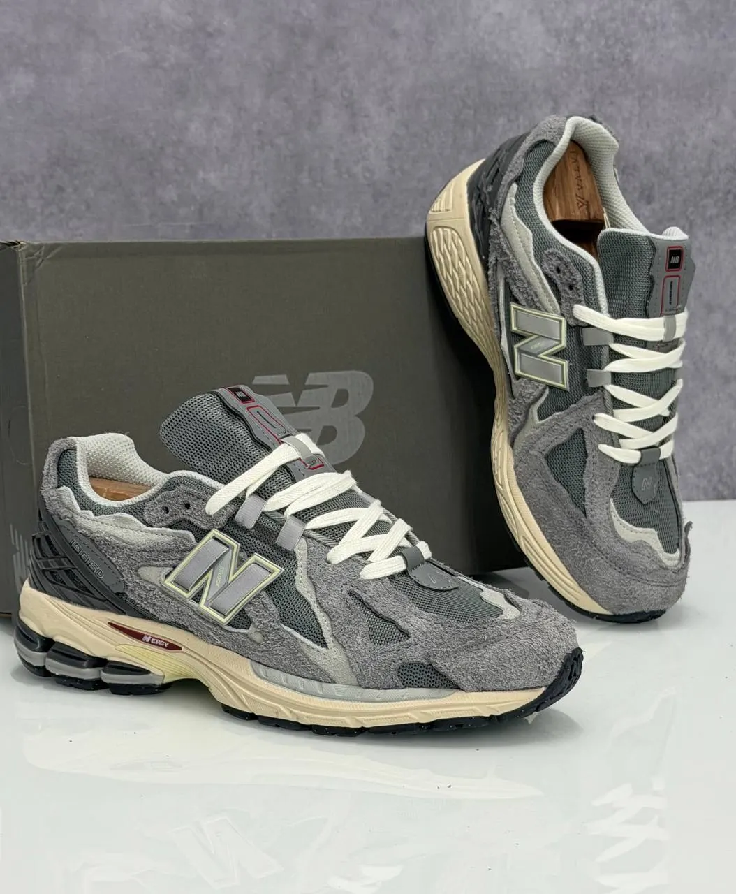 New Balance 1906D