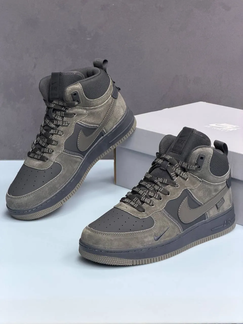Nike Air Force 1 Mid с мехом