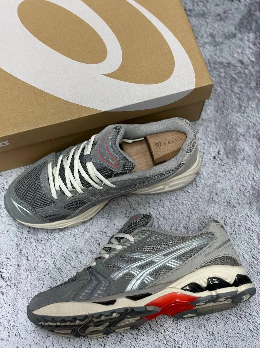 Asics Gel-Kayano 14
