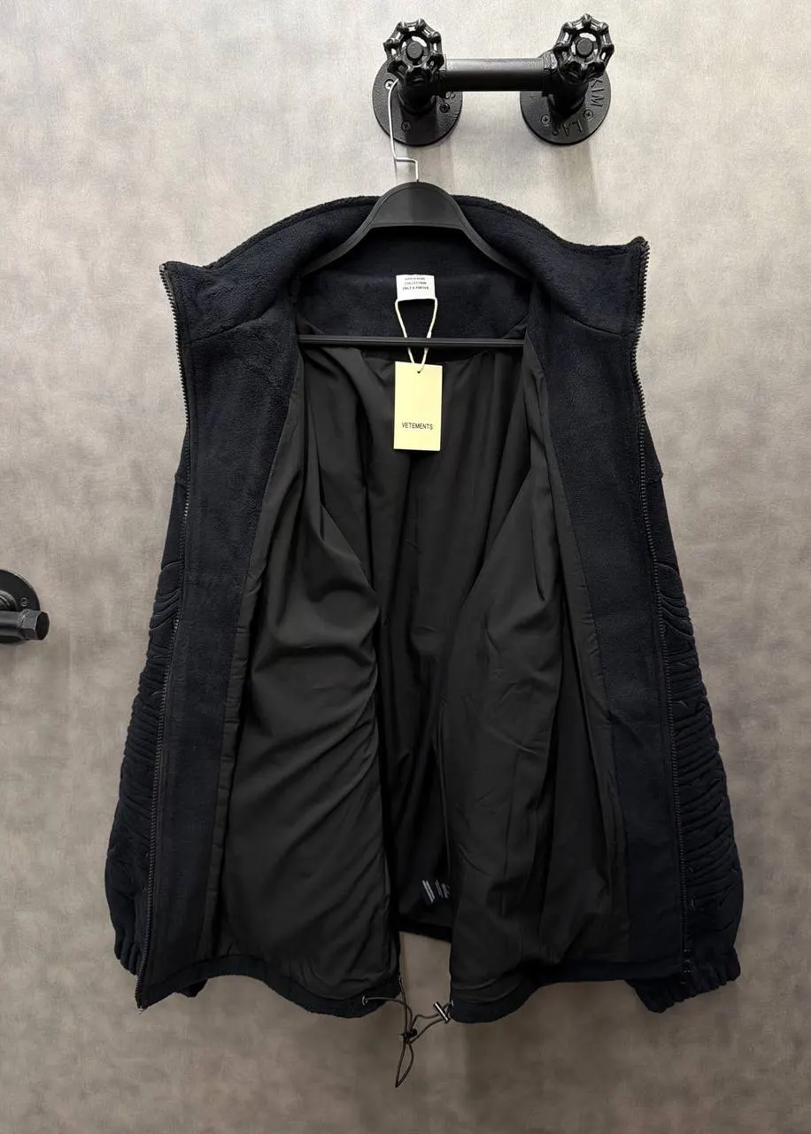 Vetements Fleece Zip-Up Jacket