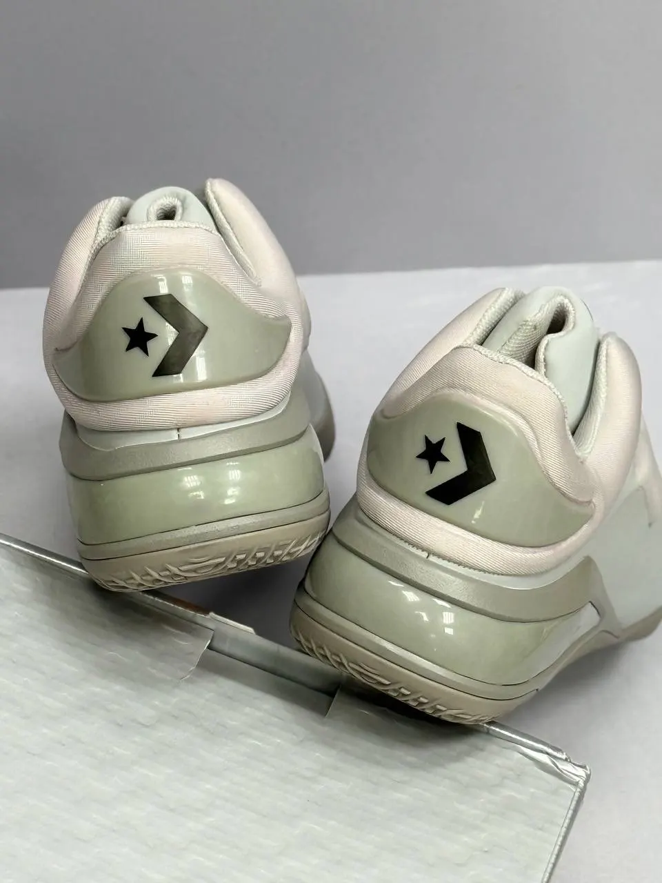 Converse SHAI 001