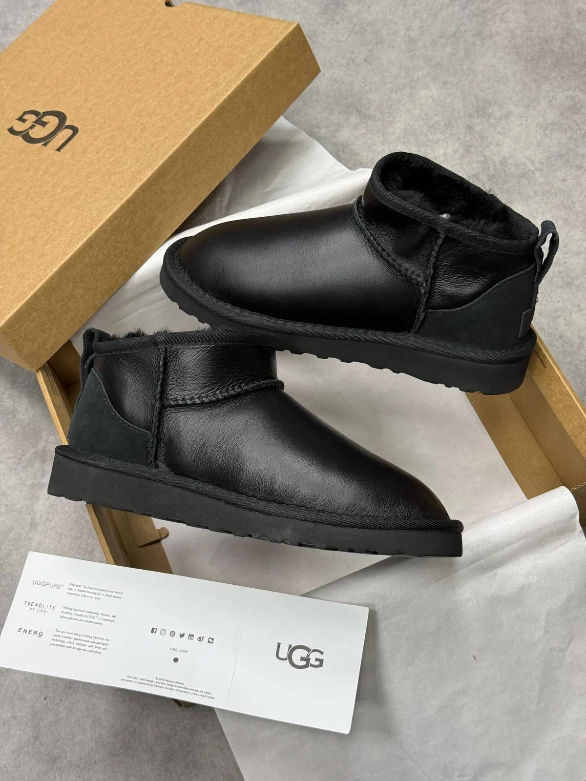 UGG Classic Mini Leather
