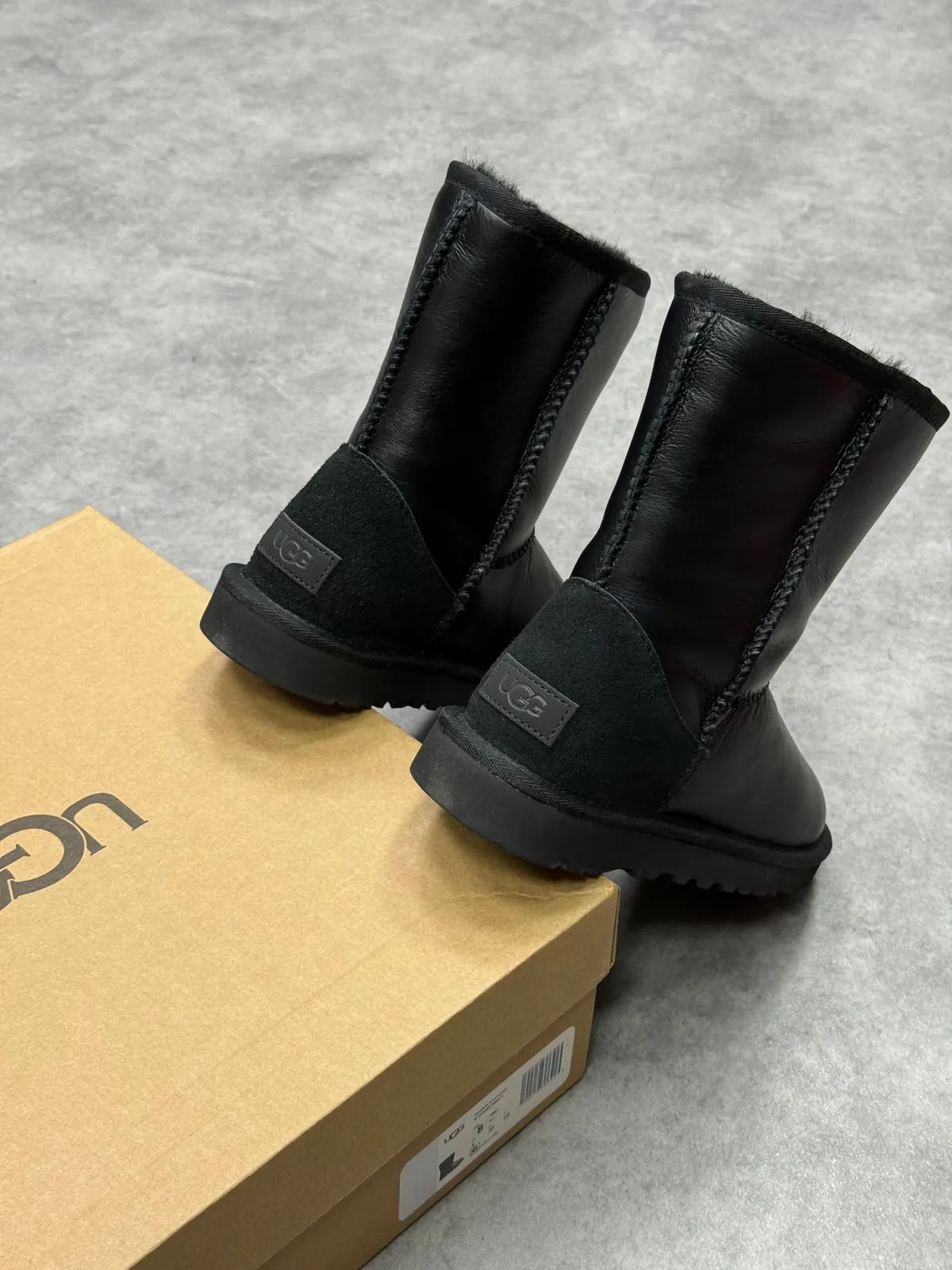 UGG Classic Mini Leather