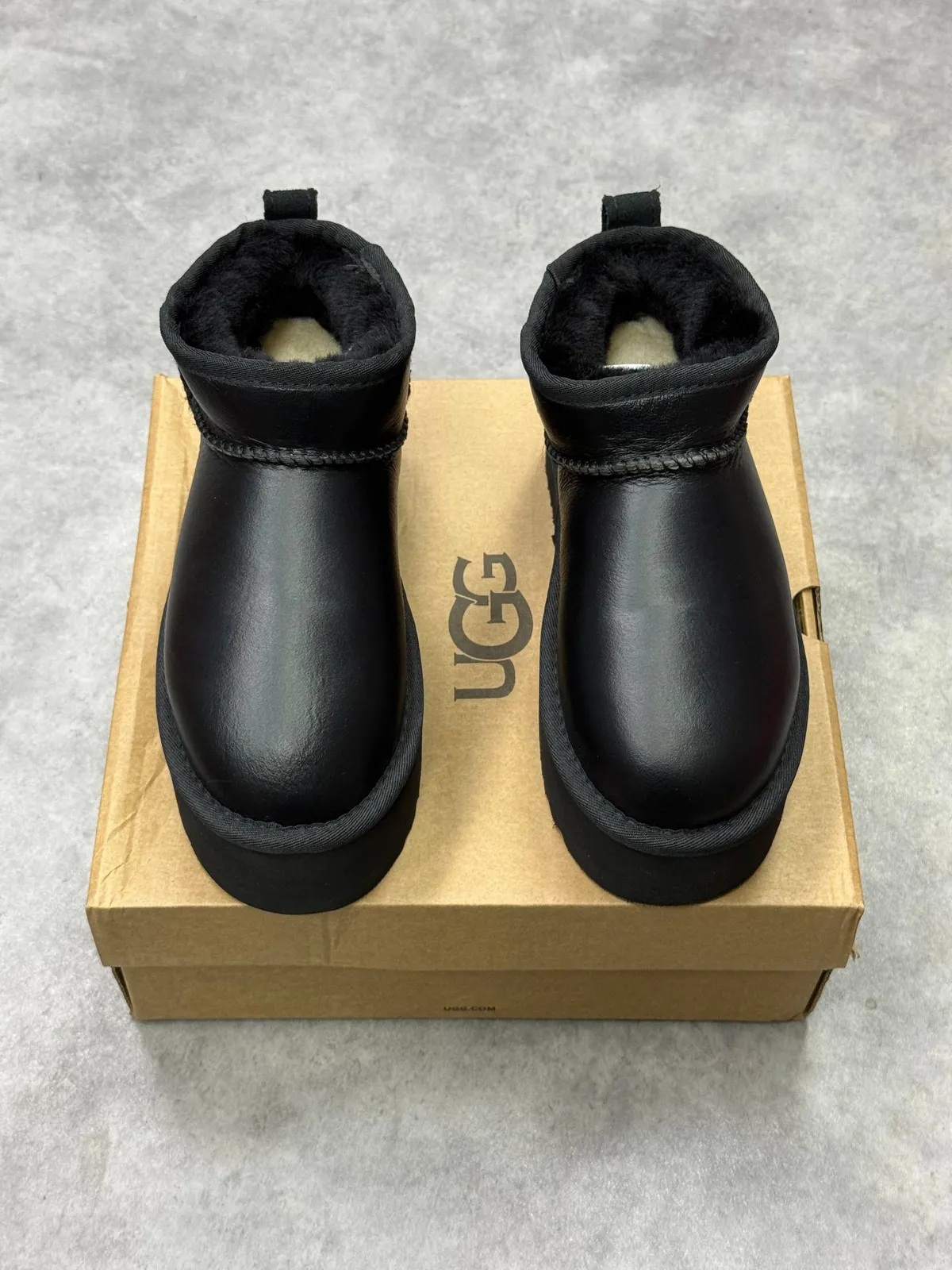 UGG Classic Ultra Mini Platform