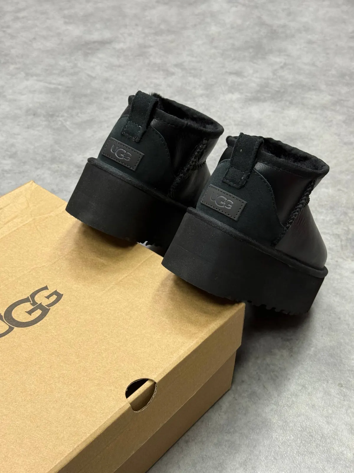 UGG Classic Ultra Mini Platform
