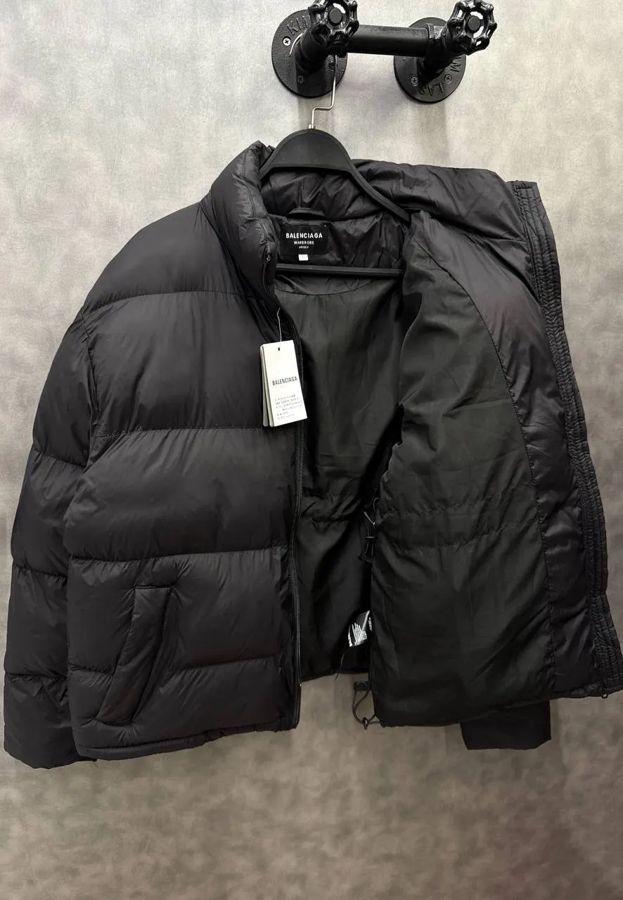 Balenciaga Пуховик с логотипом