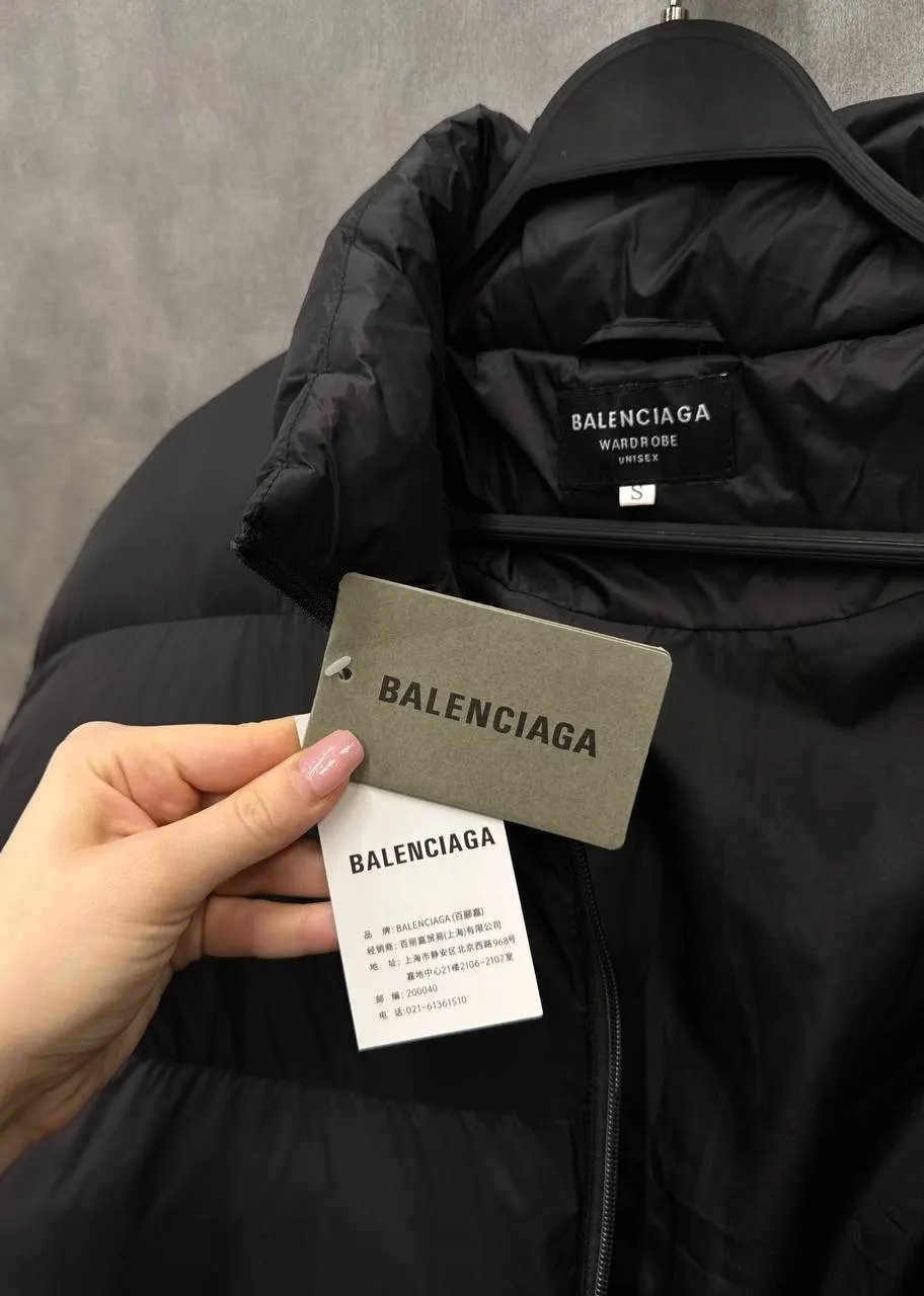 Balenciaga Пуховик с логотипом