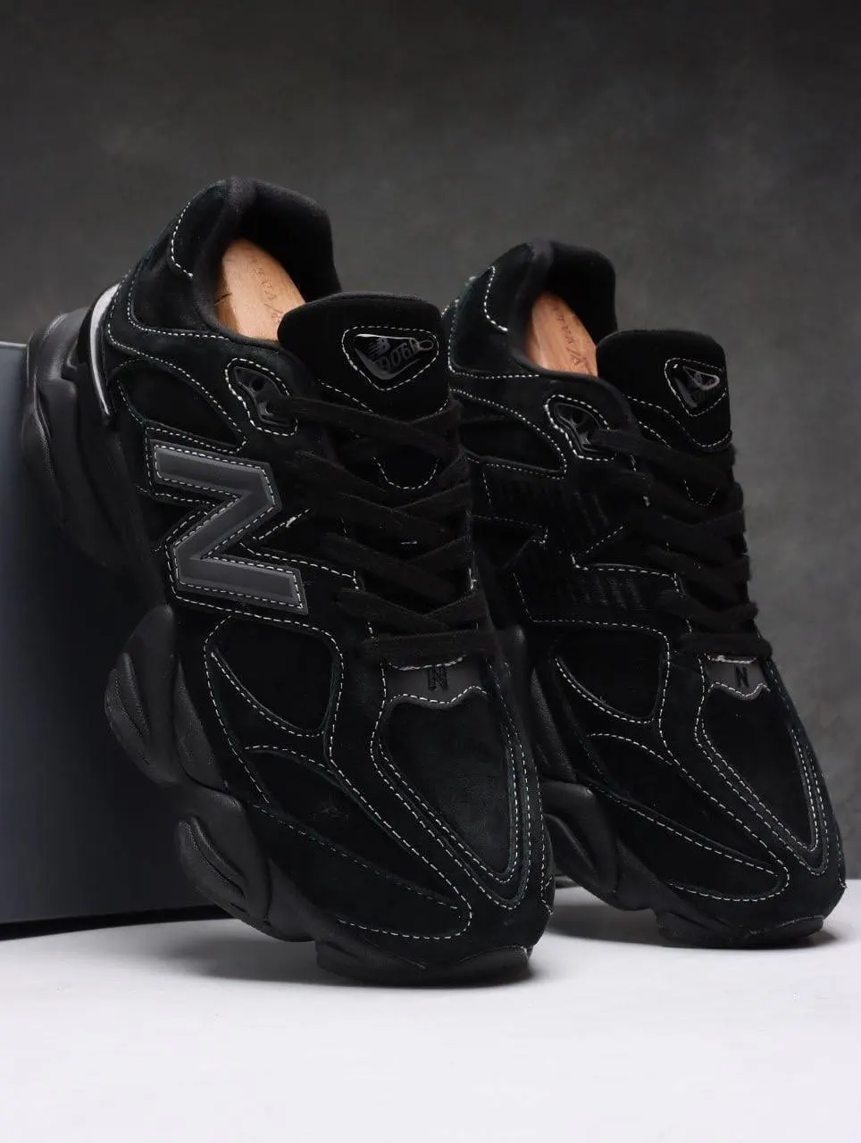 New Balance 9060