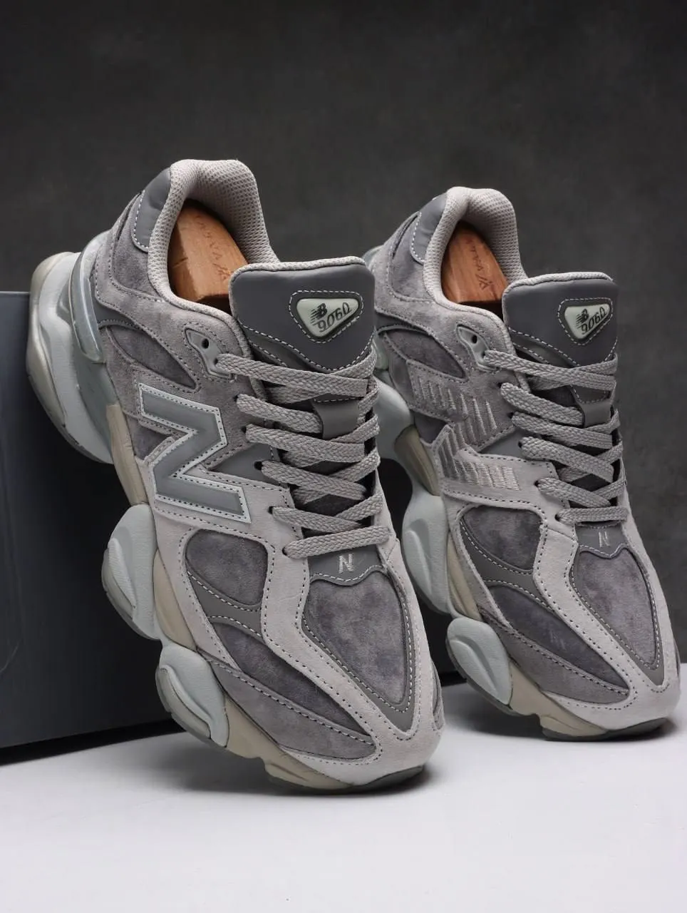 New Balance 9060