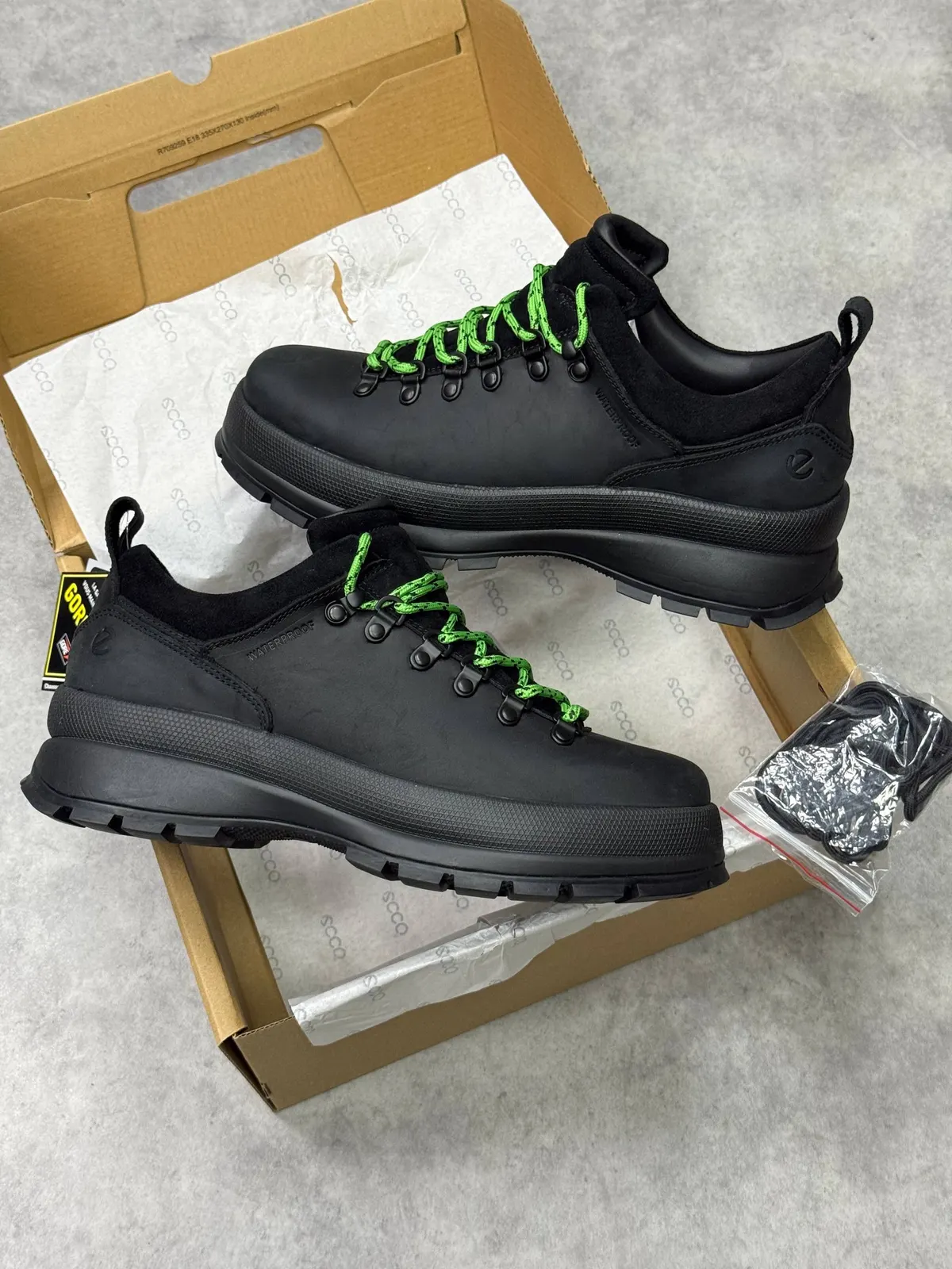 Ecco Track 30 M
