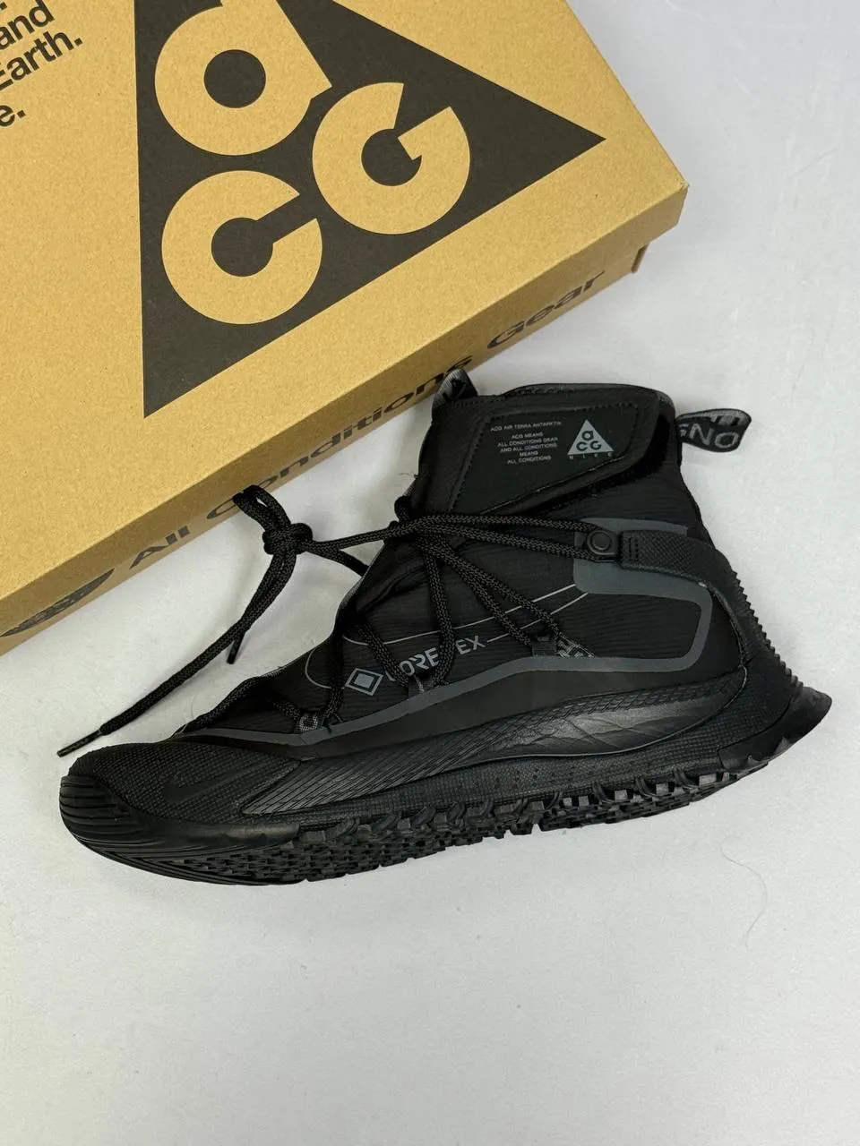 Nike ACG Mountain Fly 2 Mid GORE-TEX